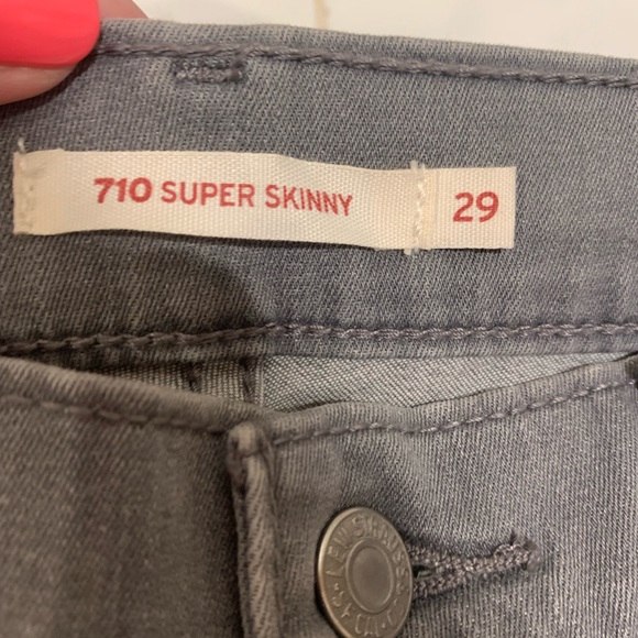 Levi’s - Picture 3 of 3